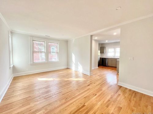 24 2nd St, Stamford CT  06905-5103 exterior