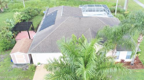 401 Caravan Ter, Sebastian, FL 32958-6519