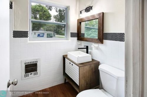 1602 17 Ave, Hollywood FL 33020-2814 exterior