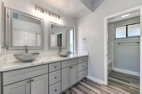 9262 Mapleview Way, Elk Grove CA  95758-5007 exterior