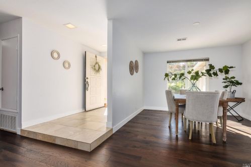 327 Steven Cir, Benicia CA  94510-1809 exterior