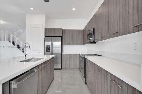 17334 41st St, Hollywood FL  33029 exterior