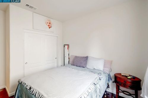 225 Silver Bell Way, Oakley CA  94561-2363 exterior