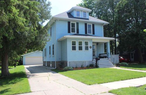 285 Lloyd St, Fond Du Lac, WI 54935-5132