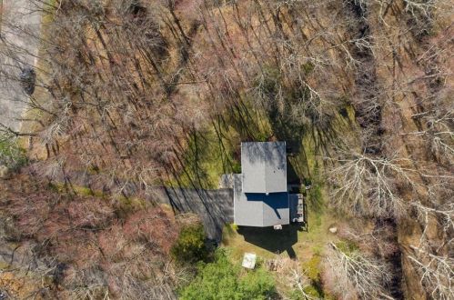 96 Daniel Dr, North Kingstown RI  02852-6702 exterior