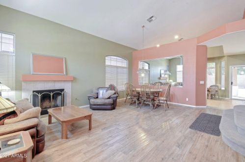 2703 Ivanhoe St, Chandler, AZ 85224-3435