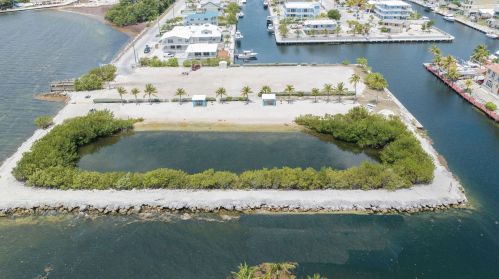 110 Marina Ave, Key Largo FL  33037-4311 exterior