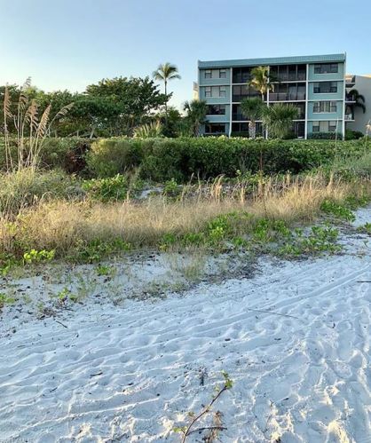 979 Gulf Dr, Sanibel, FL 33957-6916