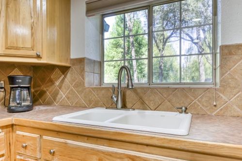 5257 Cold Springs Dr, Michigan Bluff CA  95631-9740 exterior