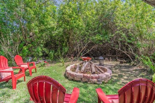 2107 Colville Chase Dr, Ruskin FL  33570-6306 exterior