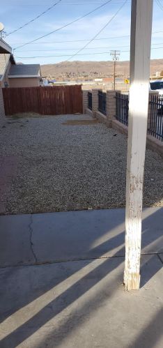 208 7 Ave, Barstow CA  92311-3043 exterior