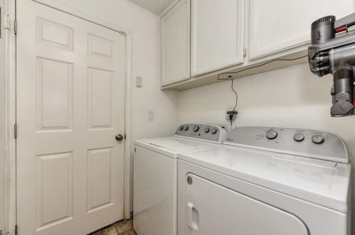 102 Seafarer Ct, Folsom CA  95630-2332 exterior