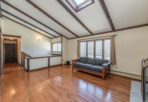 104 Still Rd, Poughquag NY  12570-5045 exterior