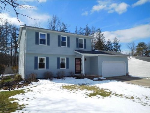 19126 Windward Way, Cleveland OH  44136-7129 exterior