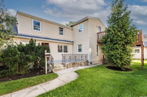 50 16th St, Muttontown, NY 11753-2417
