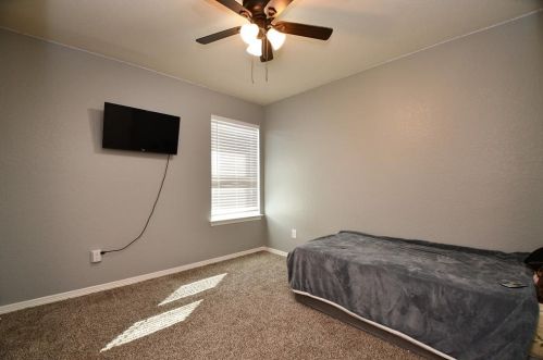 8514 Sports Haven Dr, Humble TX  77346-6000 exterior