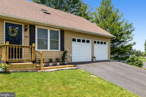529 Spring Hill Dr, Harleysville, PA 19438-2241