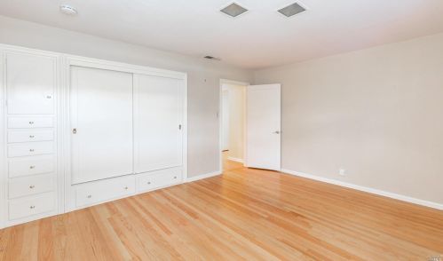 2128 Hvn Dr, Santa Rosa CA 95404-3221 exterior