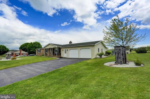 138 Cleversburg Rd, Lees Cross Roads, PA 17257-9418