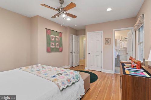 300 28th St, Camp Hill PA  17011-2801 exterior