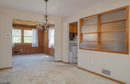 70 Highland Ave, Whippany NJ exterior