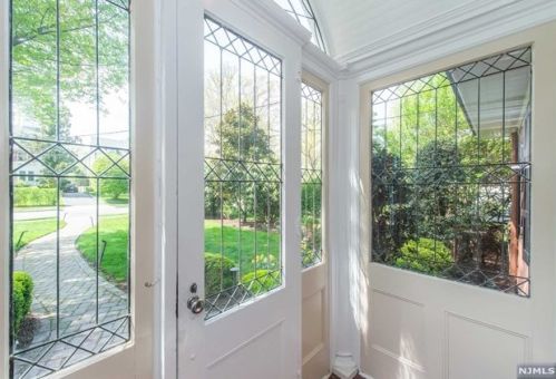 199 Christopher St, Montclair, NJ 07042-4205