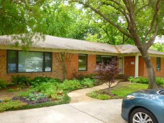 440 Grace Dr, Richardson TX  75081-4242 exterior