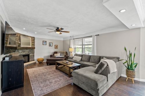 705 Kingswood Ln, Mc Donald PA  15057-2666 exterior