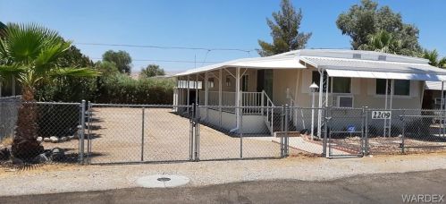 2209 Hermosa Dr, Bullhead City, AZ 86442-5828