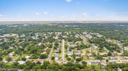 2558 Stratford Dr, Cocoa FL  32926-4319 exterior