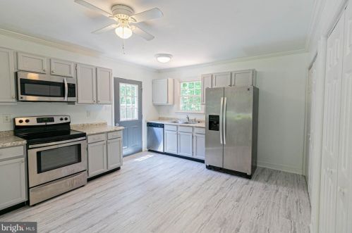 219 Land Or Dr, Ruther Glen VA  22546-1069 exterior