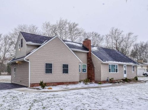 7559 Market Ave, Canton, OH 44721-1958