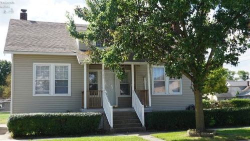 1215 Milan Rd, Sandusky, OH 44870-3657