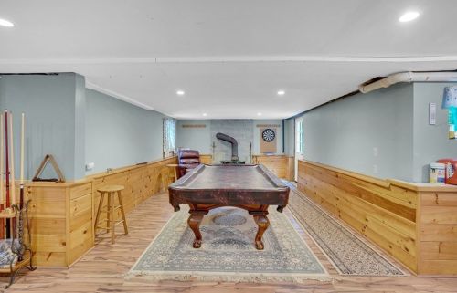 15 Danbury Cir, Amherst NH  03031-2016 exterior