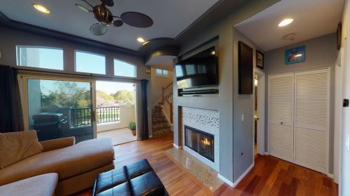 2716 Farragut Rd, San Diego, CA 92106-6103