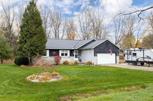 141 Hillgail Rd, Pataskala, OH 43062-8535