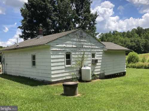 2252 New Bridge Rd, Mineral VA  23117-4821 exterior