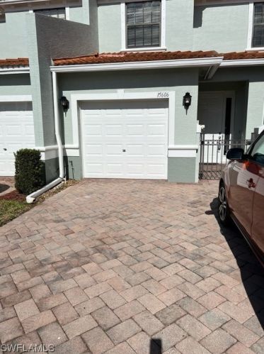 15606 Summit Place Cir, Naples, FL 34119-4111