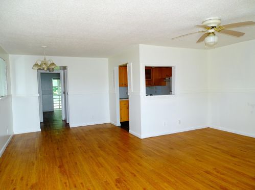 63 Kent D, West Palm Beach, FL 33417-1708