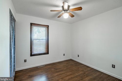 1950 Bergdoll Ave, Boothwyn PA exterior