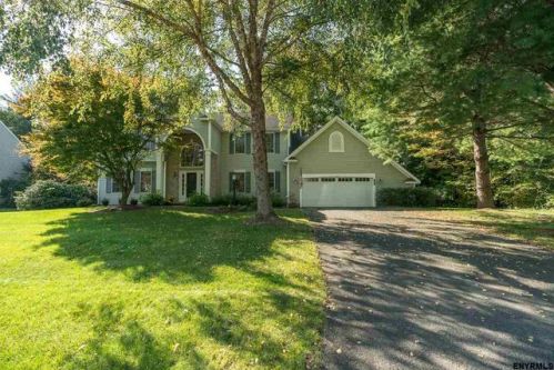 86 Columbine Dr, Bethlehem Center, NY 12077-2967