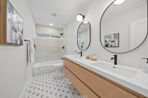 5253 Countryside Dr, San Diego CA  92115-2136 exterior