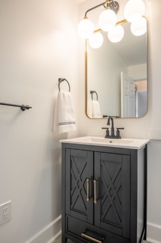 662 Stambaugh Ave, Hermitage PA  16146-4131 exterior