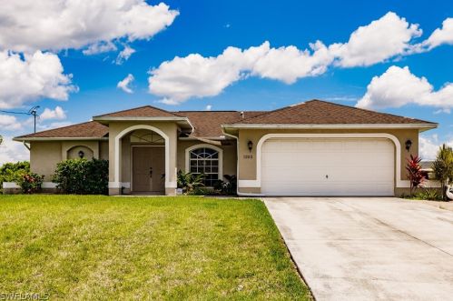1252 41st St, Cape Coral FL  33909-1201 exterior
