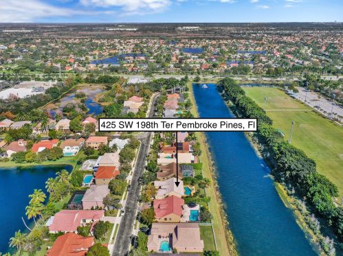 425 198 Ter, Hollywood FL exterior