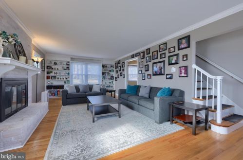 1449 Jill Dr, Hummelstown PA  17036-9005 exterior