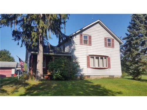 12626 Forest Rd, Huntsburg, OH 44046-9737