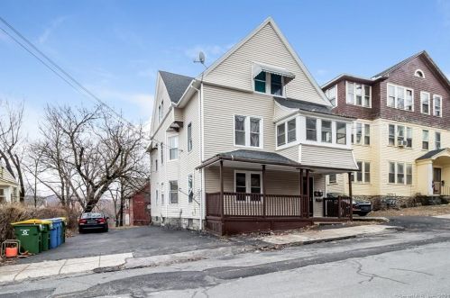 35 Wyman St, Waterbury, CT 06710-1827