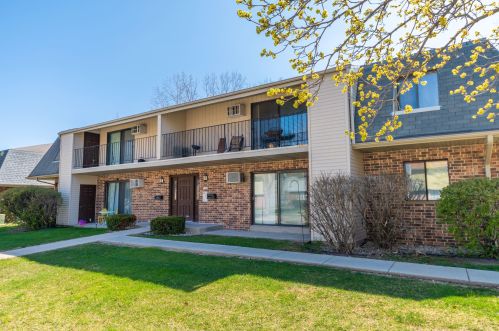 7940 94th St, Milwaukee WI 53224-3301 exterior