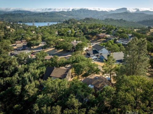 2178 Ridge Rider Rd, Lake Nacimiento CA  93426-9605 exterior